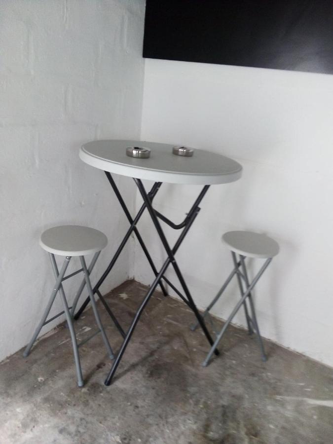 Agreable Maison Avec Cour A 10Min De Liege Herstal Eksteriør billede